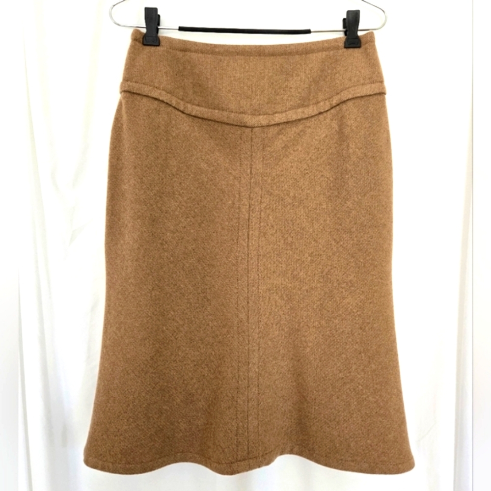 ( Philippe Adec Paris ) NWOT. Soft Wool Blend Pencil Skirt with Tulip Hemline